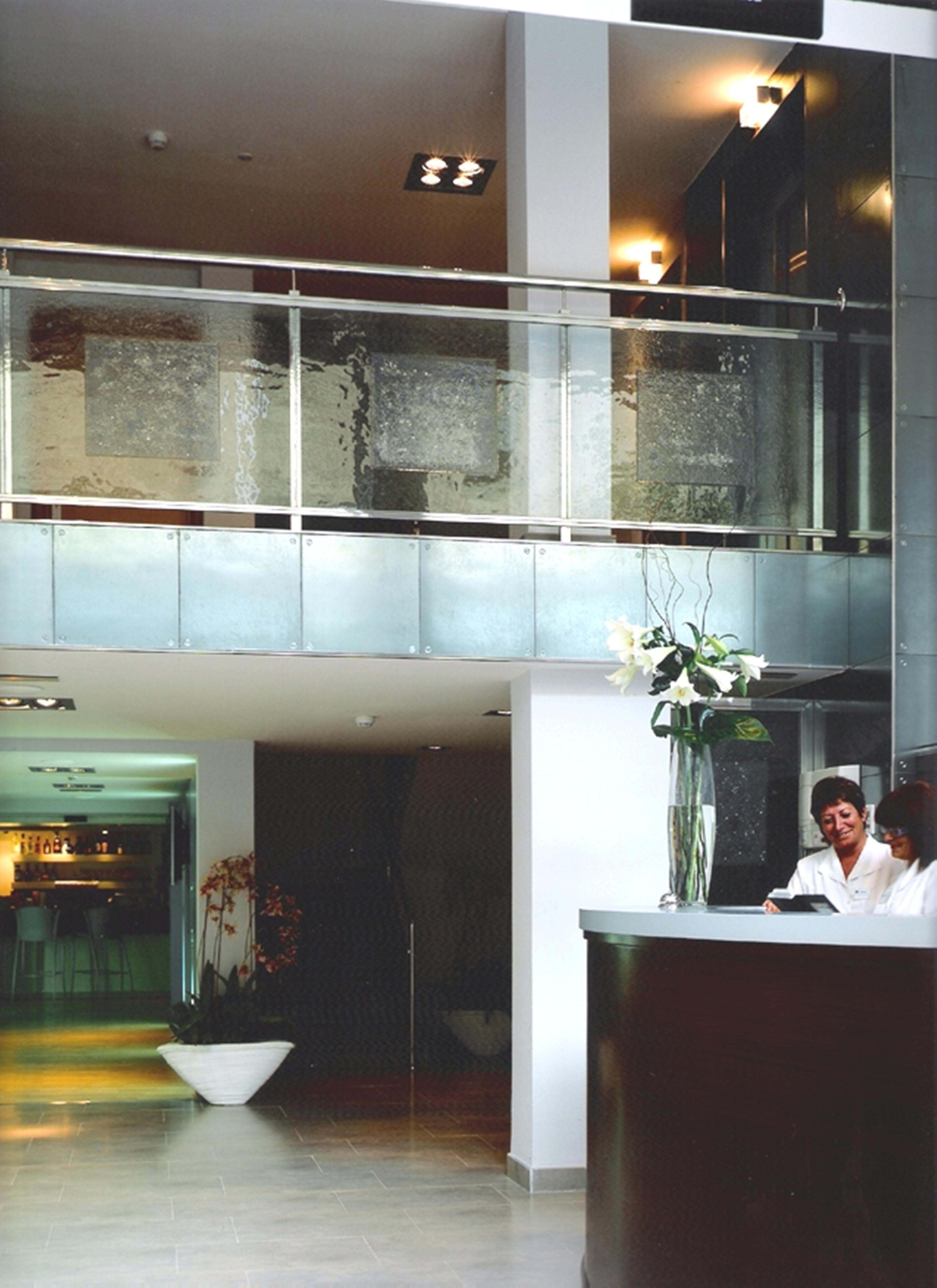 Hotel President Салоу Интерьер фото