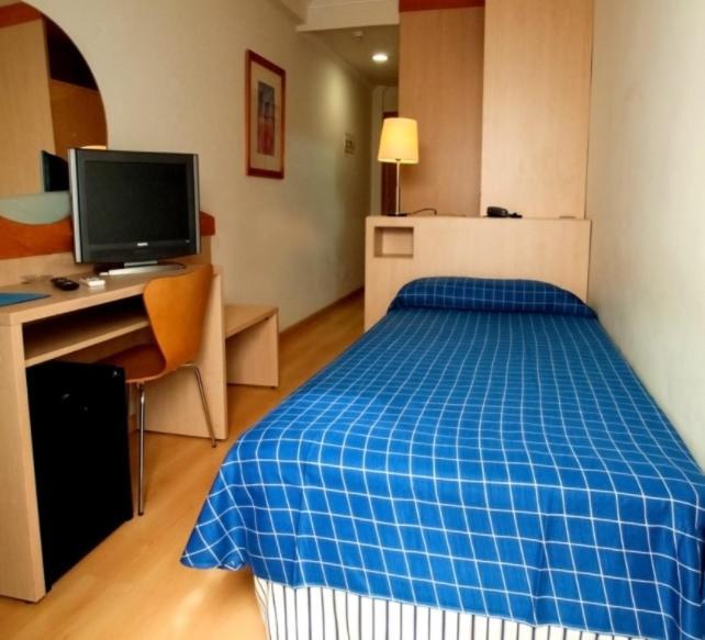 Hotel President Салоу Экстерьер фото