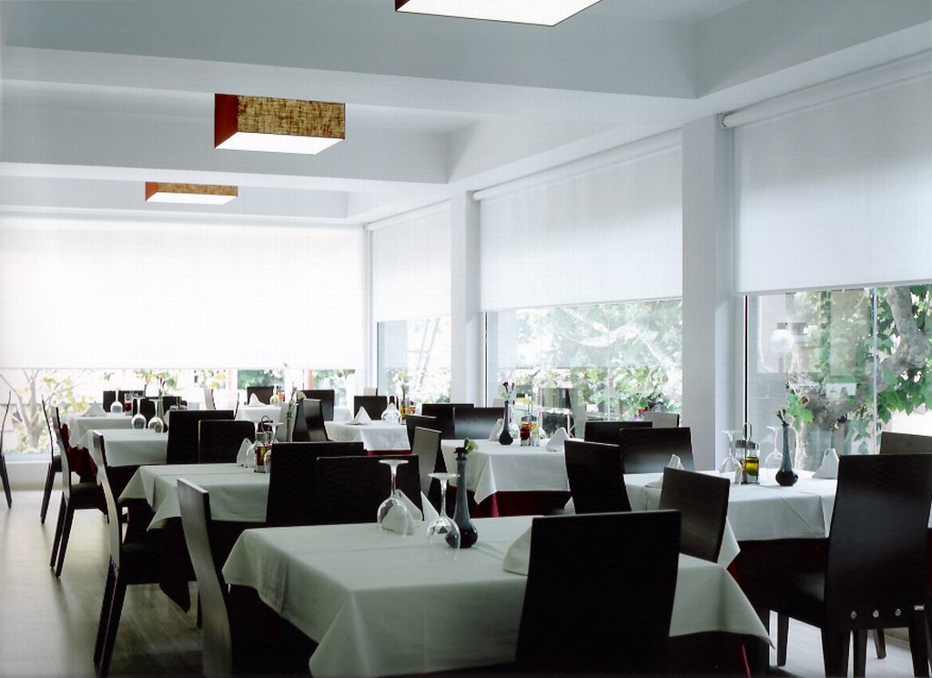 Hotel President Салоу Ресторан фото